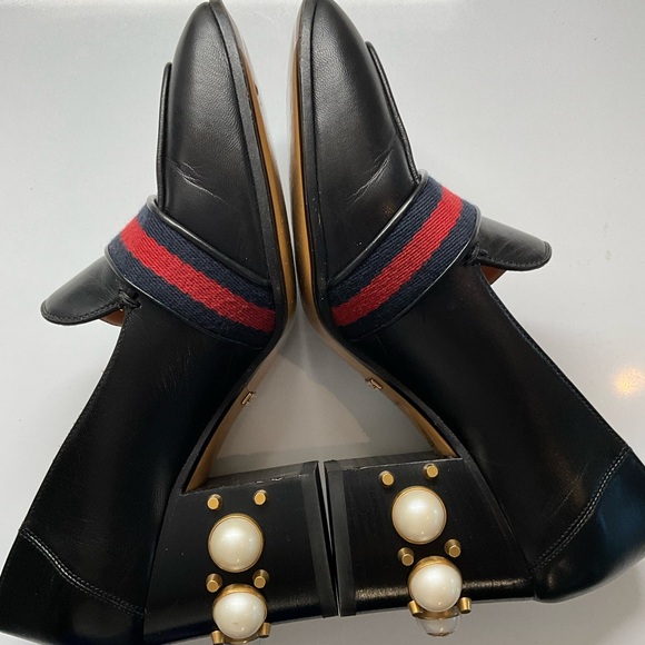 Gucci Black Heels with Gold Logo and Red Stripe - Picture 2 of 13